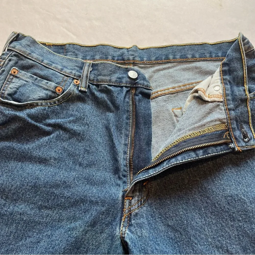 Levi's Men's Faded Blue Jeans 550 Size W36 L32
